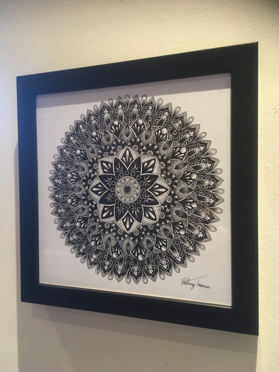 more41room's tweet photo. Two more stunning pieces of original art we got from @bethfreemanart for our home #patterns #art #originalart #artist https://t.co/Lqxn6PxBpo