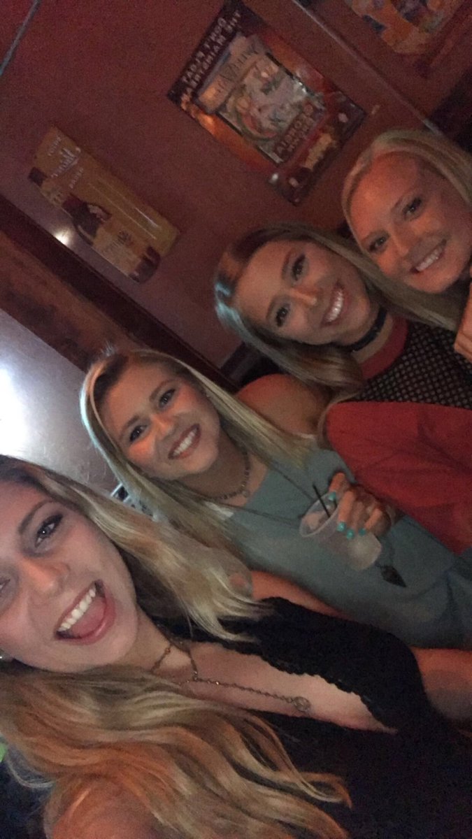courtney_keck's tweet photo. HAPPY 21st BIRTHDAY to one of my favorite people!! Wish I was back home to celebrate with you 😝 LOVE YOU @Taylorr_4 💓 https://t.co/ZB6s8NjpSP