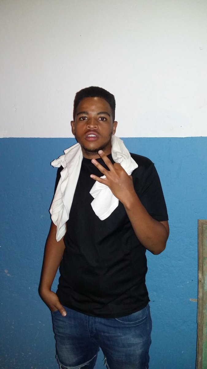 TripullMob3's tweet photo. We in the building Los Blancos
#LimitlessAlbum Tour on a Roll
Get the Album, be a part of the #TripullTrend 👌 👌 👌 https://t.co/dAUMEx8Y3Z