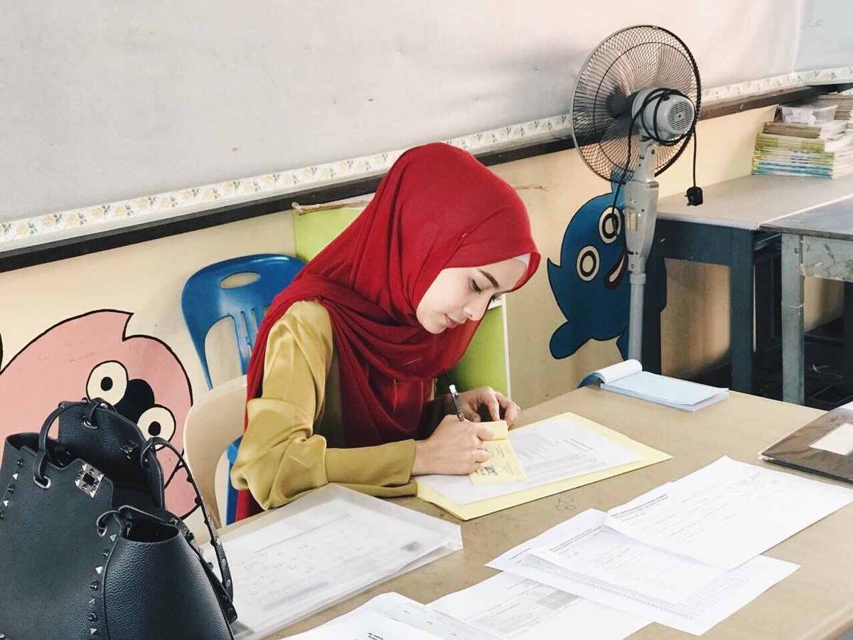 nabilatiff's tweet photo. Pendaftaran Sekolah 2018 #gurukelas https://t.co/5PRbMRRB9O