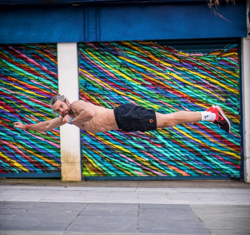 SchoolOfCali's tweet photo. Here you go guys... @MailSport @AdamPeaty @maxwhitlock1 #SupermanPushUp https://t.co/8v6Z9pY7Es