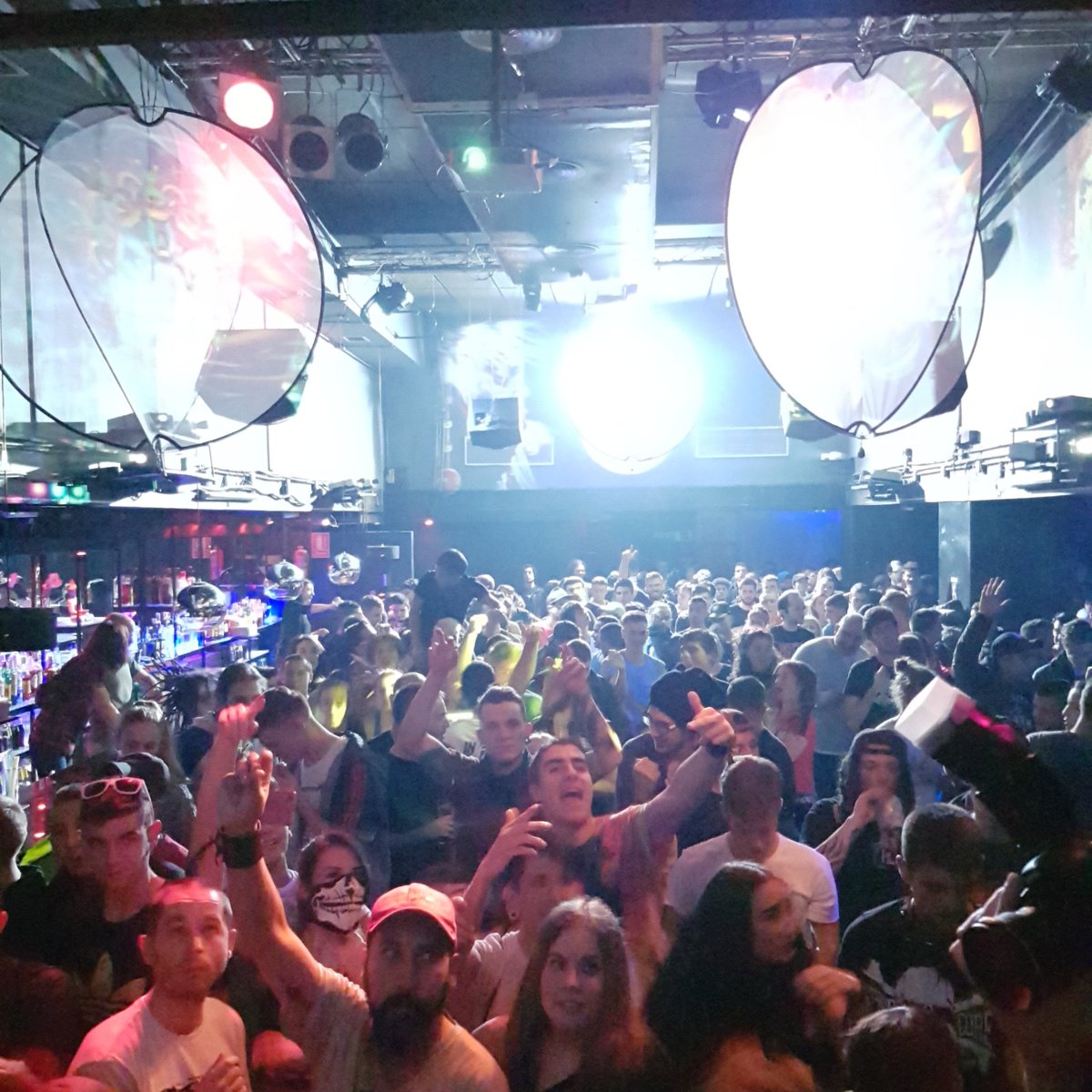 Reborn_Raw's tweet photo. No tenemos palabras NI AIRE para describir lo de anoche en @FromHell_Club , sin duda alguna.. somos muchos REBORN SOLDIERS 😈😈❤❤
.
#Madrid #Rebornrawformation #sesion #rawstyle #hardstyle #hard #music #raw #rebornsoldiers #dirtyclowns #borntohell #LAMAFIADELRAW #29dic #party https://t.co/FHuW3FJrmh