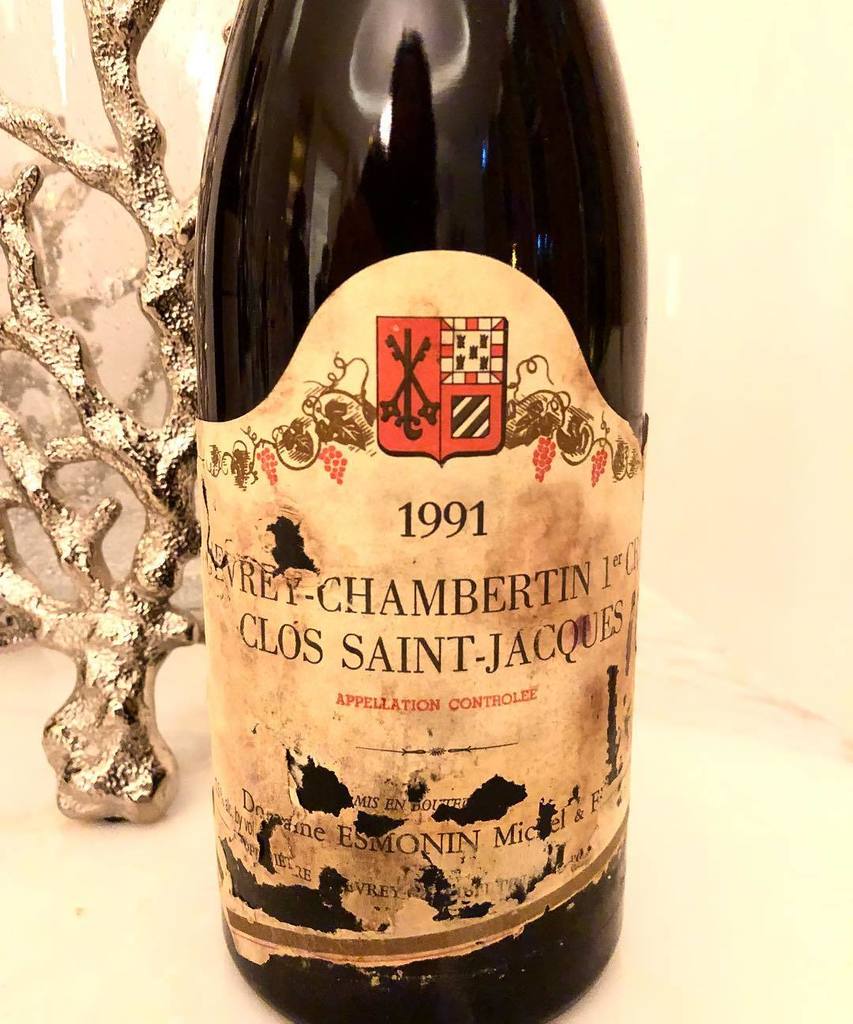 JeannieChoLee's tweet photo. Don’t judge a book by its cover: this 91 #closstjacques by #esmonin  is spectacular! Fab #burgundy at its peak #mature #wine  lover https://t.co/NSVN4GpK9A