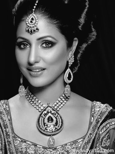 jagtarbhangal's tweet image. Who is the Best Entertainer of the @BiggBoss House?

RT🔃for #ShilpaShinde
Like 💙for #HinaKhan

#BiggBoss11 #BB11 #BiggBoss #WeekendKaVaar  #Padmavati @ColorsTV  #INDvSA @MTVIndia #PriyankSharma #AkashDadlani #RoadiesXtreme #LuvTyagi #MTVExtraDose #VikasGupta #Shilpians #Hina