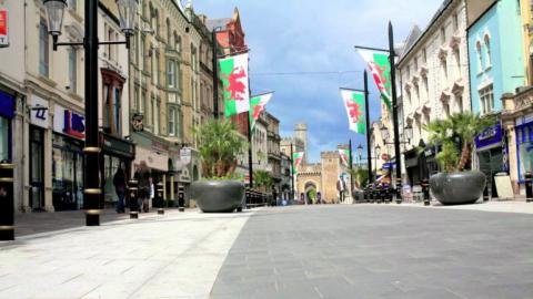 JHenryCDF's tweet photo. Every £1 we spend in a local shop is worth 63p to the local economy &amp; small firms generate 58% more economic benefit for local economies than large firms.

The Welsh high street should not just be used one day a year but 365. 

Be Vocal. Shop Local. #SupportOurHighStreet https://t.co/0RCU6DK1XG