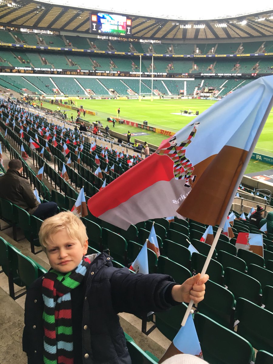MarkWDuncombe's tweet photo. Hell of an experience today for my lad part of the Guard of Honour. Now loving every minute of #BigGame10 ! https://t.co/wRdvX2lv8m