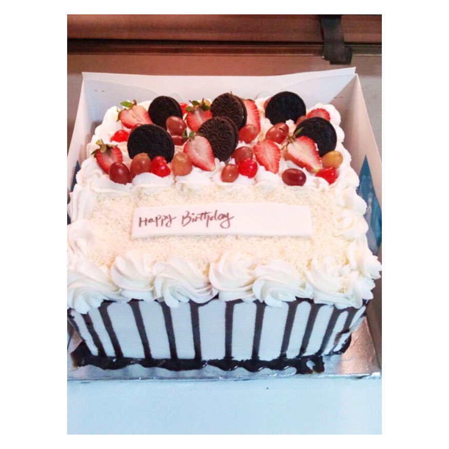 ExquisitoConf's tweet photo. Fruity loving 🍓🍇🍰😋😋

May 2018 bring you more happiness!

Happy Holidays!!

#cakes #ibadan #exquisitoconf #december #fruits #HappyHolidays https://t.co/jRRkOuB6w0