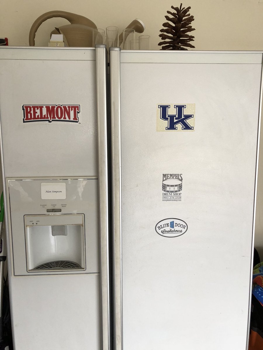 BAlan2468's tweet photo. Old faithful aka #BeerFridge got replaced today in the garage. To say that there were some weird and old things in there would be an understatement. #Olives #OldMeat #FreezerBurn https://t.co/5qp3sULA9h