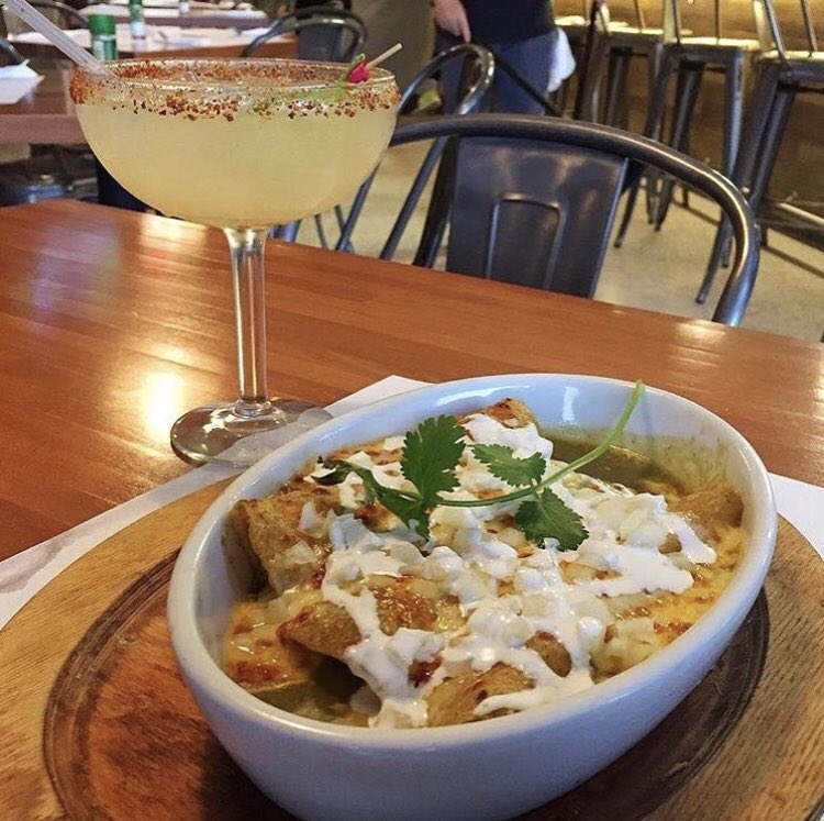 nonametacobar's tweet photo. The #NewYear is just around the corner, end 2017 with a bang..banging delicious food that is!! 😜🌮 #FortLauderdale #OaklandPark #WiltonManors #SouthFlorida #NoNameTacoBar https://t.co/gh8j2ypxZt