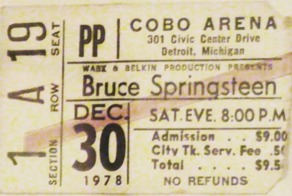 backstreetsmag's tweet photo. How would you like to sit in this seat 39 years ago tonight? https://t.co/PYPNjEmQcm
