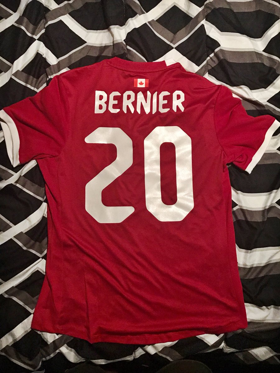 Weber514's tweet photo. Greatful to have watched you play and represent this country with pride🙌🏼🇨🇦

#BernierLegend #MerciPat

@pbernier10 @CanadaSoccerEN https://t.co/51SZo4SPwN