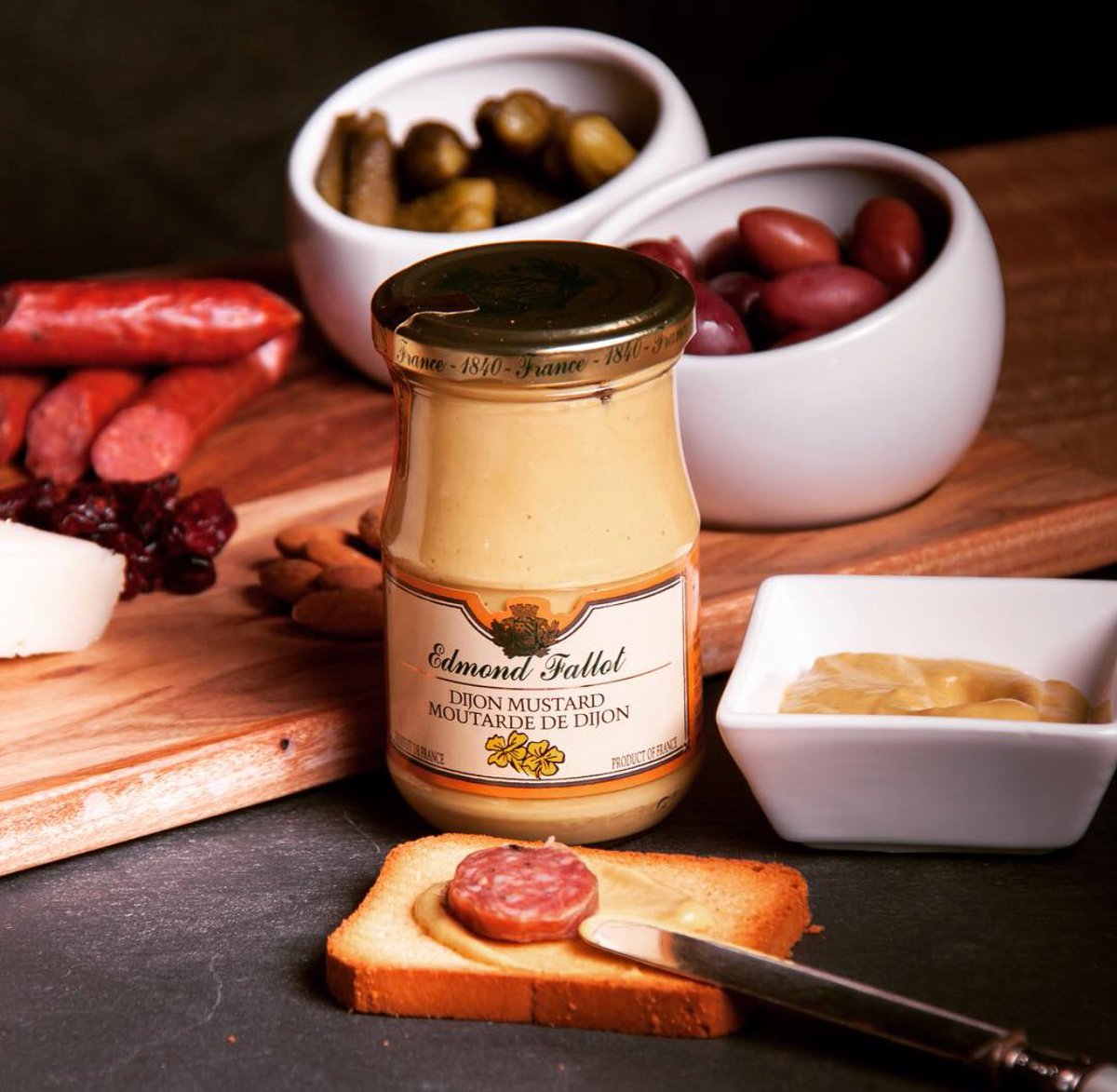 CrateChef's tweet photo. Add #dijon #mustard to your cheese board this year. #EdmondFallot is created using traditional French techniques to grind mustard seeds w/ antique millstones. It has a superior flavor & a nice kick. There’s a full size bottle included in @chefchriscoombs CrateChef box this month! https://t.co/1ymGqHSkNR