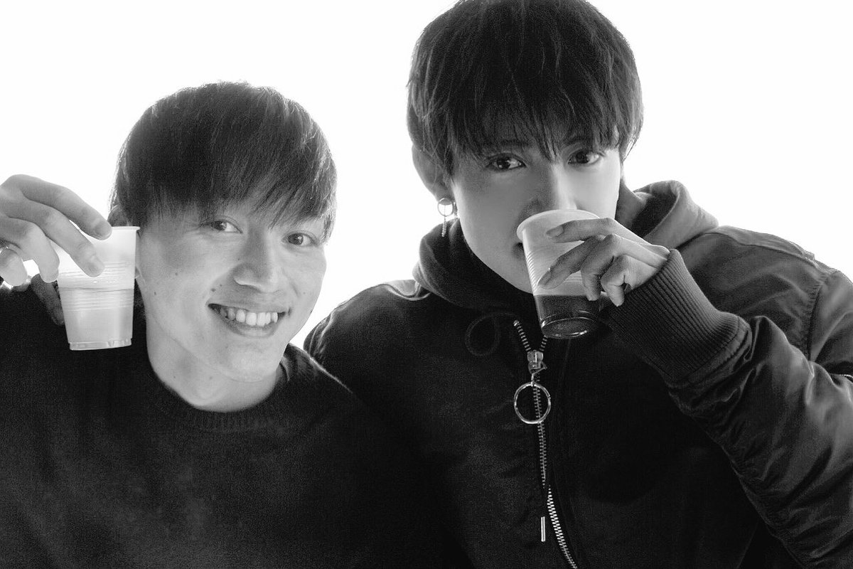 YUTA_KISHIMOTO's tweet photo. FM FUJI「龍雅のファイブドラゴ〜〜〜〜〜ン」
本日が最終回でしたが、最後に
山梨ロケの特別版をお送り出来て
嬉しかったです^ ^

そして、僕達にこの機会を下さった
FM FUJIさん本当にありがとうございました‼︎

啓太とメインMCが出来て良かった！ https://t.co/bMQHC4R2zS
