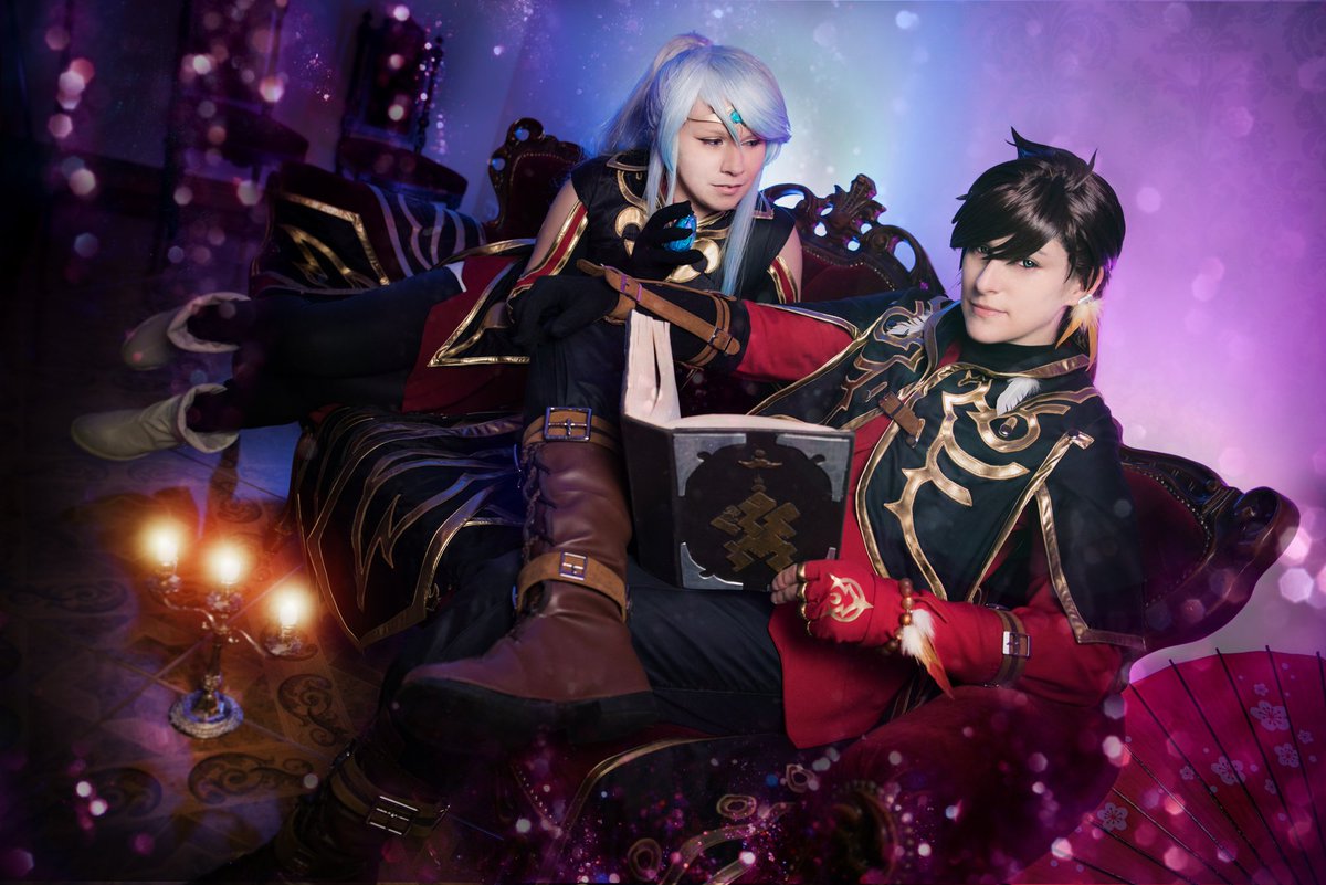 DemonicInnocenc's tweet photo. Trotz Erkältung hat Lil heut wieder 2 neue Fotos von @Avarcair fertig bekommen ~ 😷
Und alle Tales of Kenner gucken jetzt mal bitte nicht auf das Buch 😅
#FotoCon2017
Design by @AlasseTasartir #TalesofZestiria #Sorey #Mikleo https://t.co/cEYQOY6psa