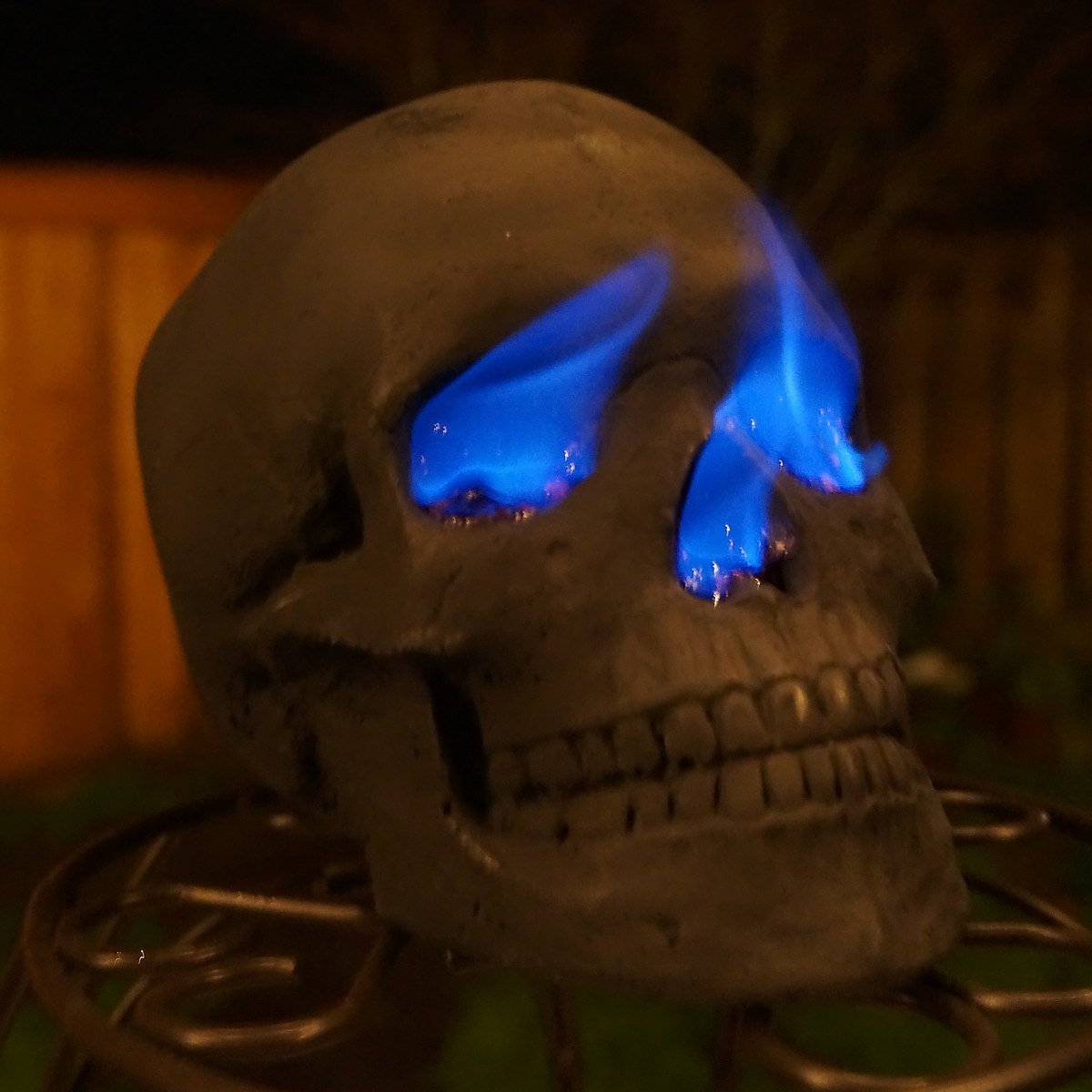 IncredThings's tweet image. Human Skull Fire Pit Log incrediblethings.com/home/human-sku…
