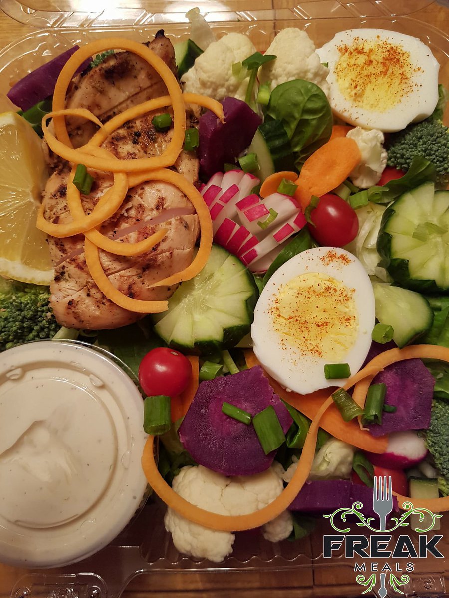 FreakMeals's tweet photo. The ultimate chefs salad. Such an array of different vegetables and eyeful of beautiful colours! https://t.co/xFRrI7l7K7 4034794653 #yyc #ifbb #mealprep #cbbf #yycfitness #bodybuilding #physique #chef #olympia #powerlifting #guysthatlift #girlsthatlift #abba #ufe #ufepro #gym https://t.co/B1g62iyJry