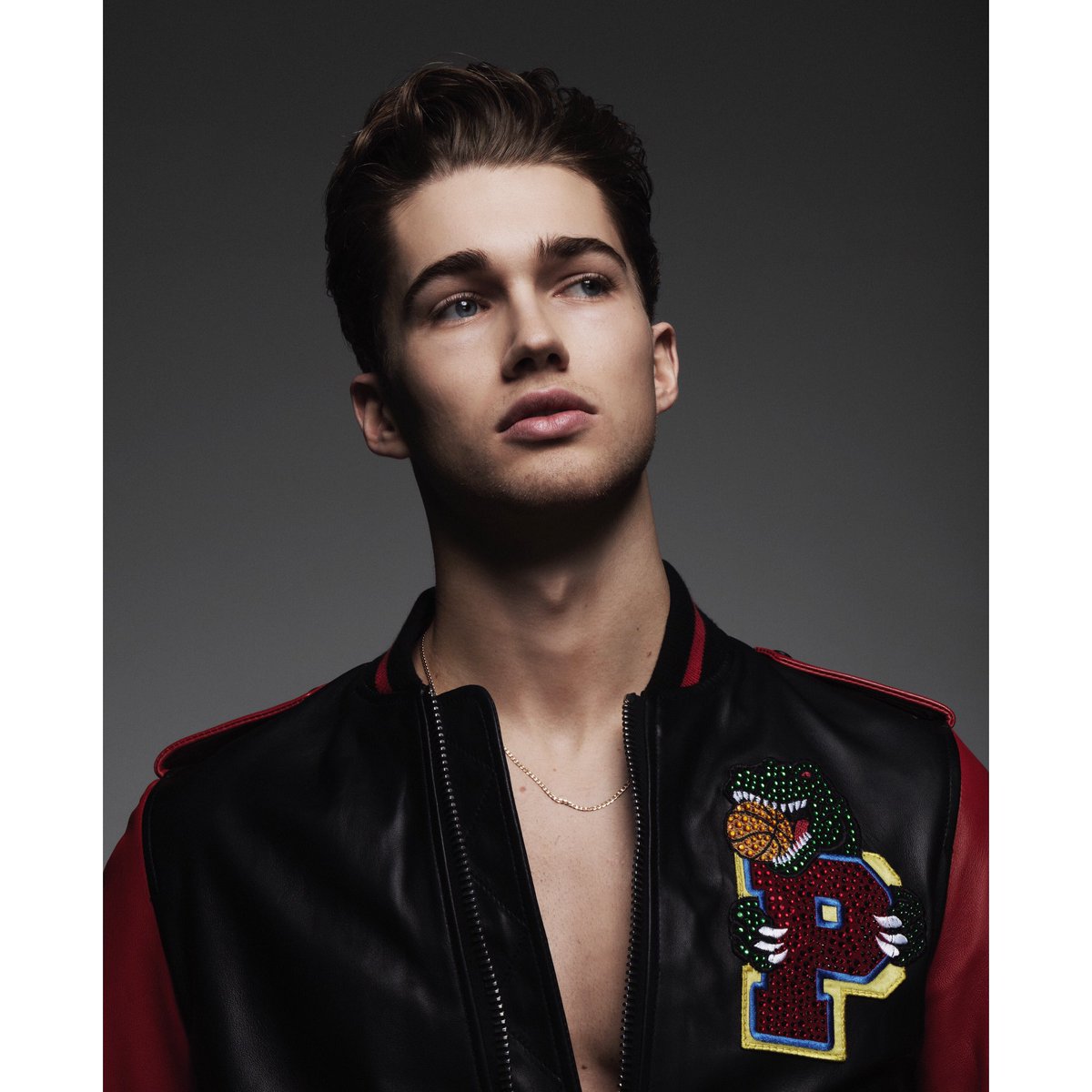 Aj11Ace's tweet photo. MOOD...  ‘Life is for Living in the Moment’ 🥂
.
.
.
.
.
.
📸 @josephsinclair X @NevsModelAgency for @VulkanMagazine ... 😃. : Styled by @jamesyardley : Jacket @garmentquarter : #josephsinclair #NevsMen #Fashion #vulkanmag #Editorial #Nevs https://t.co/0bLA6OgzdP