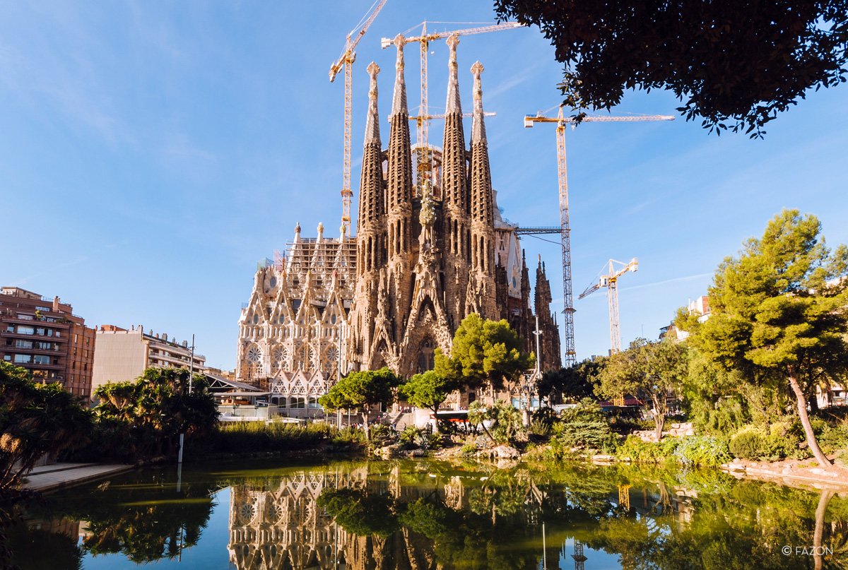 usa_insight's tweet photo. #DYK one of Barcelona's most recognizable landmarks, the Sagrada Familia church has been under construction for a 135 years and counting? https://t.co/qbACJ8K9cU
