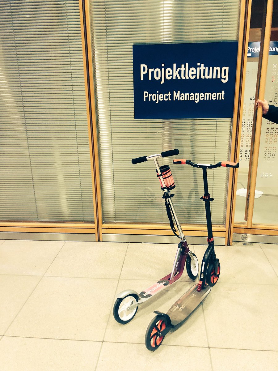 lmpresario's tweet photo. #symbolbild #34c3 🛴 https://t.co/fA5Bf8YFWv