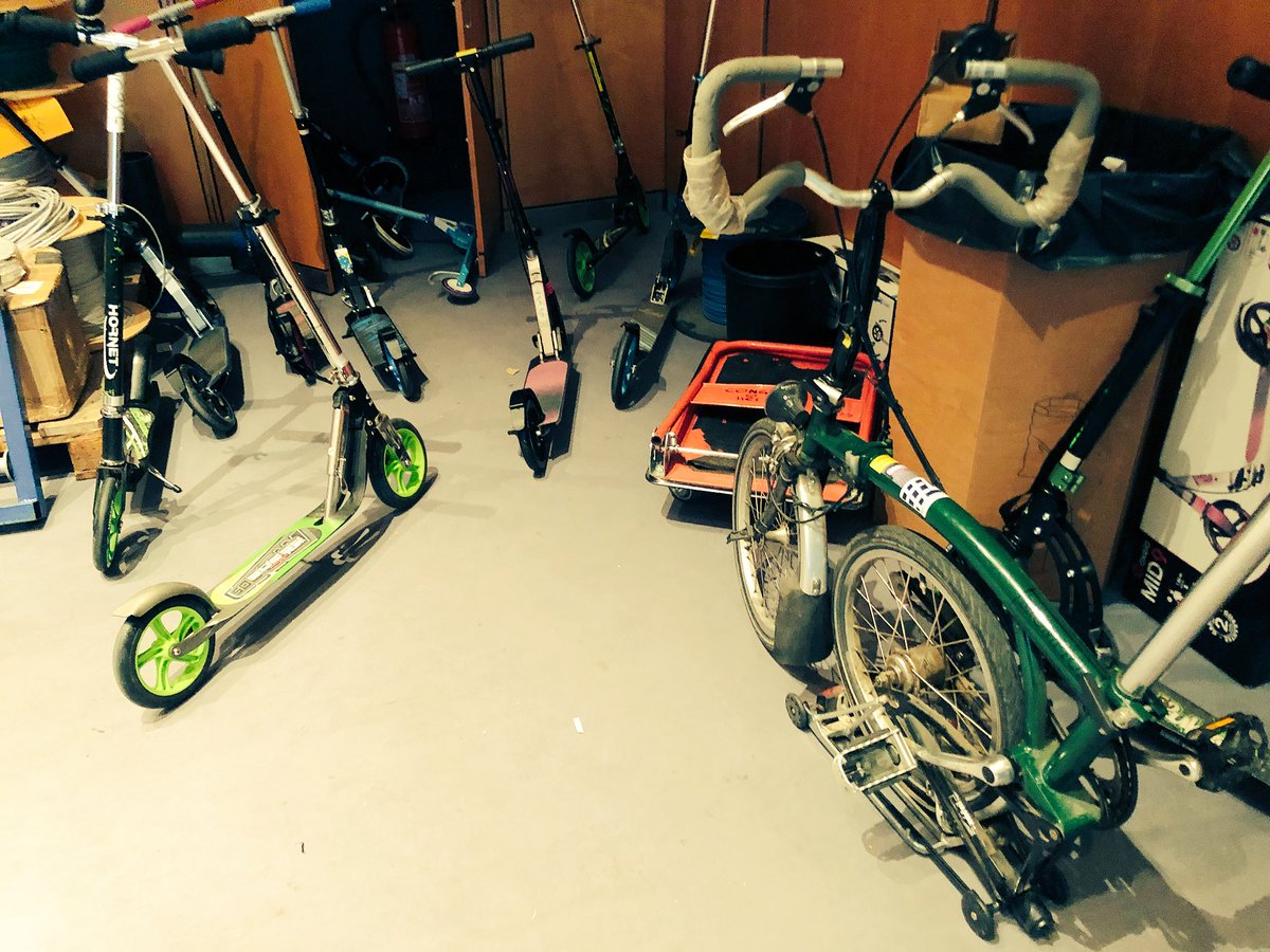 lmpresario's tweet photo. #symbolbild #34c3 🛴 https://t.co/fA5Bf8YFWv