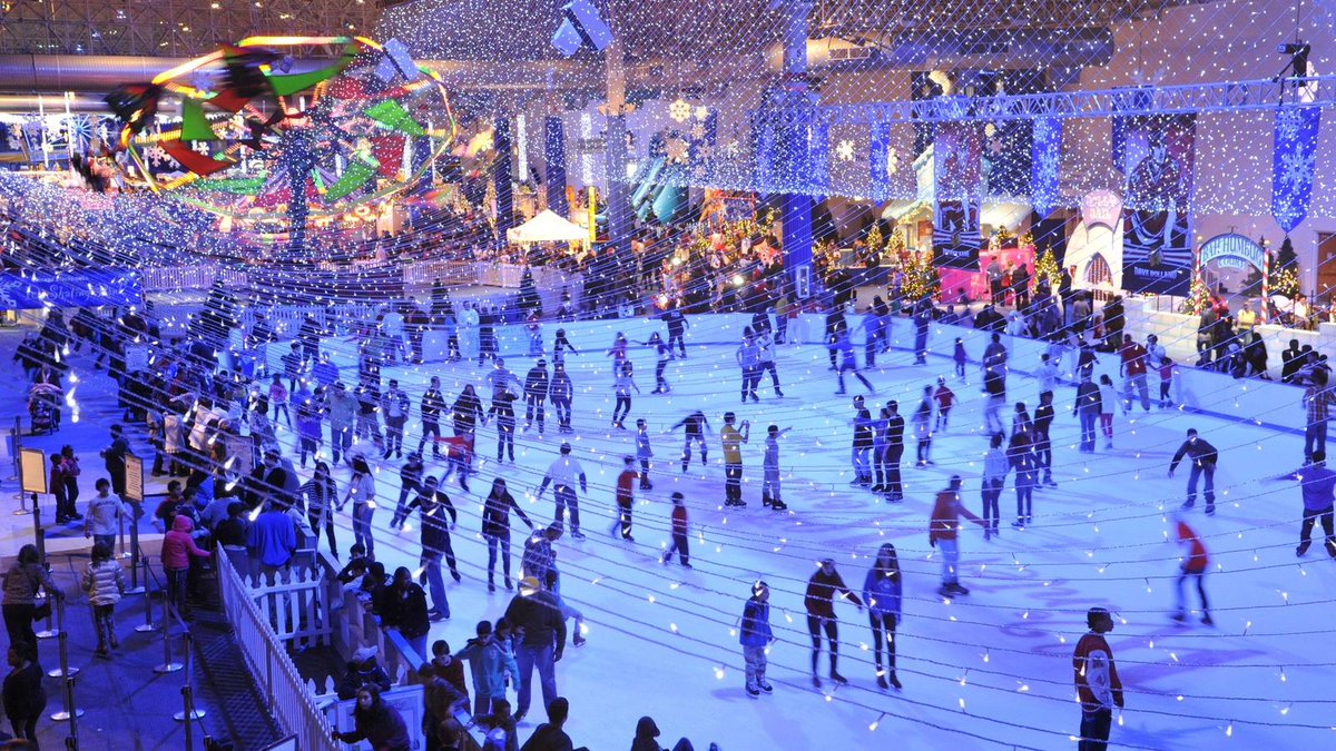 Keep the holiday spirit alive with this date.

trib.in/2zIFCsX