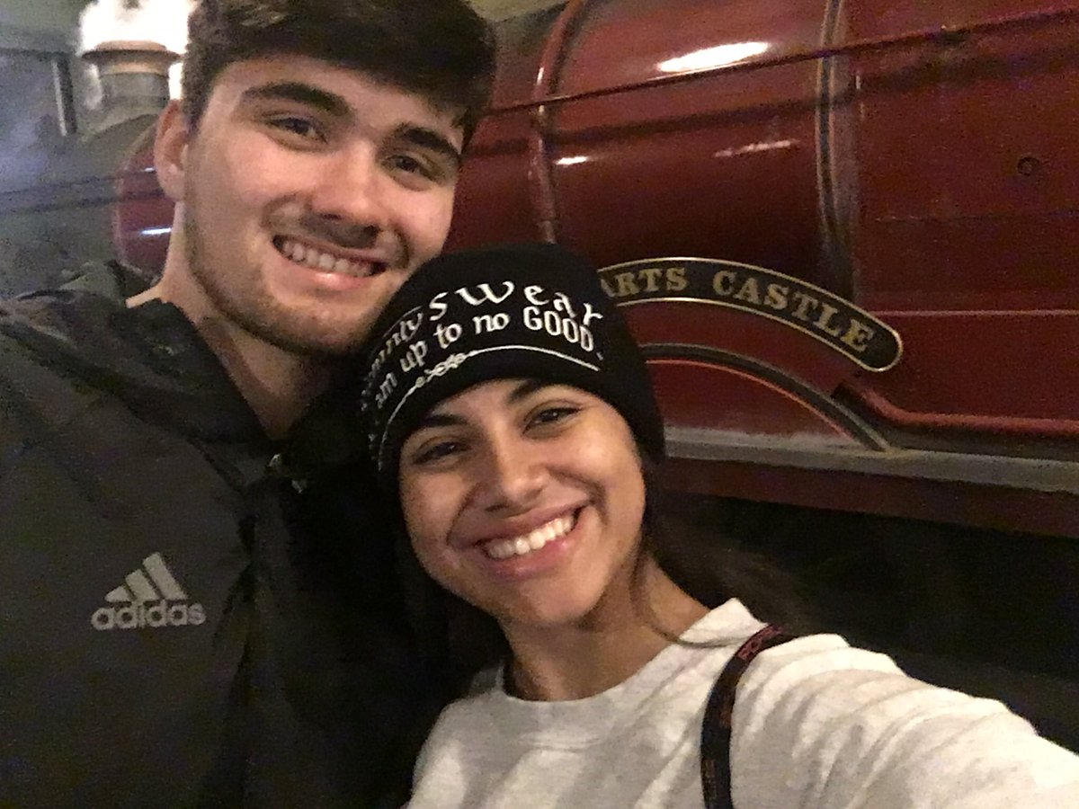 deathstargazing's tweet photo. Two Ravenclaws go to Universal and we solemnly swear we are up to no good https://t.co/KB9GAyapKt