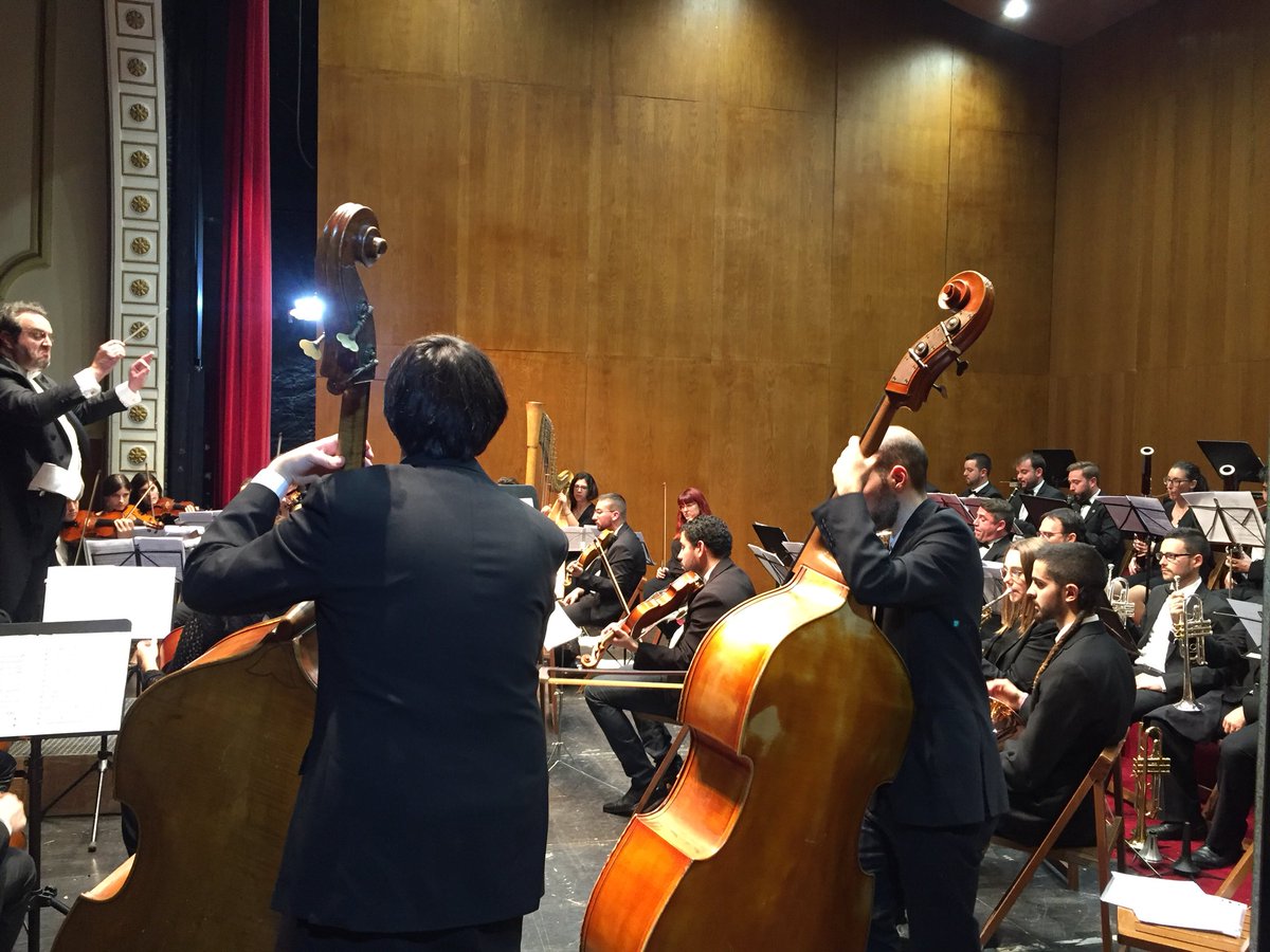 nadsuara's tweet photo. Presentando el concierto de Año Nuevo de estilo vienés que por primera vez se hace en Nules. Orquesta Música Viva https://t.co/ZgtnoroYO2