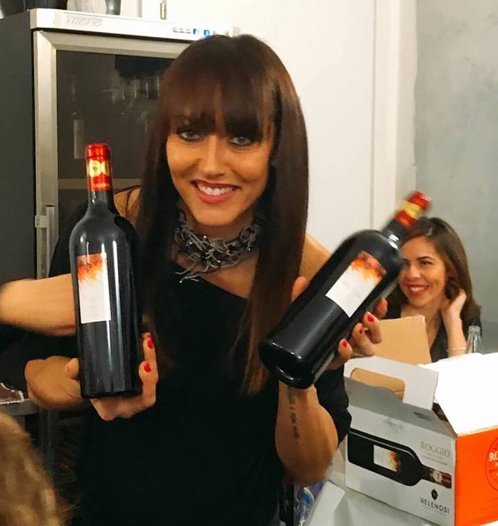 Who else is stocked up for a midnight toast? And with Roggio del Filare DOC Superiore, no doubt! (photo cred: <a href="/FelizianiMonia/">Monia Feliziani</a>) #NewYearsEve #cincin #winelovers #drinkmoreroggio #velenosivini