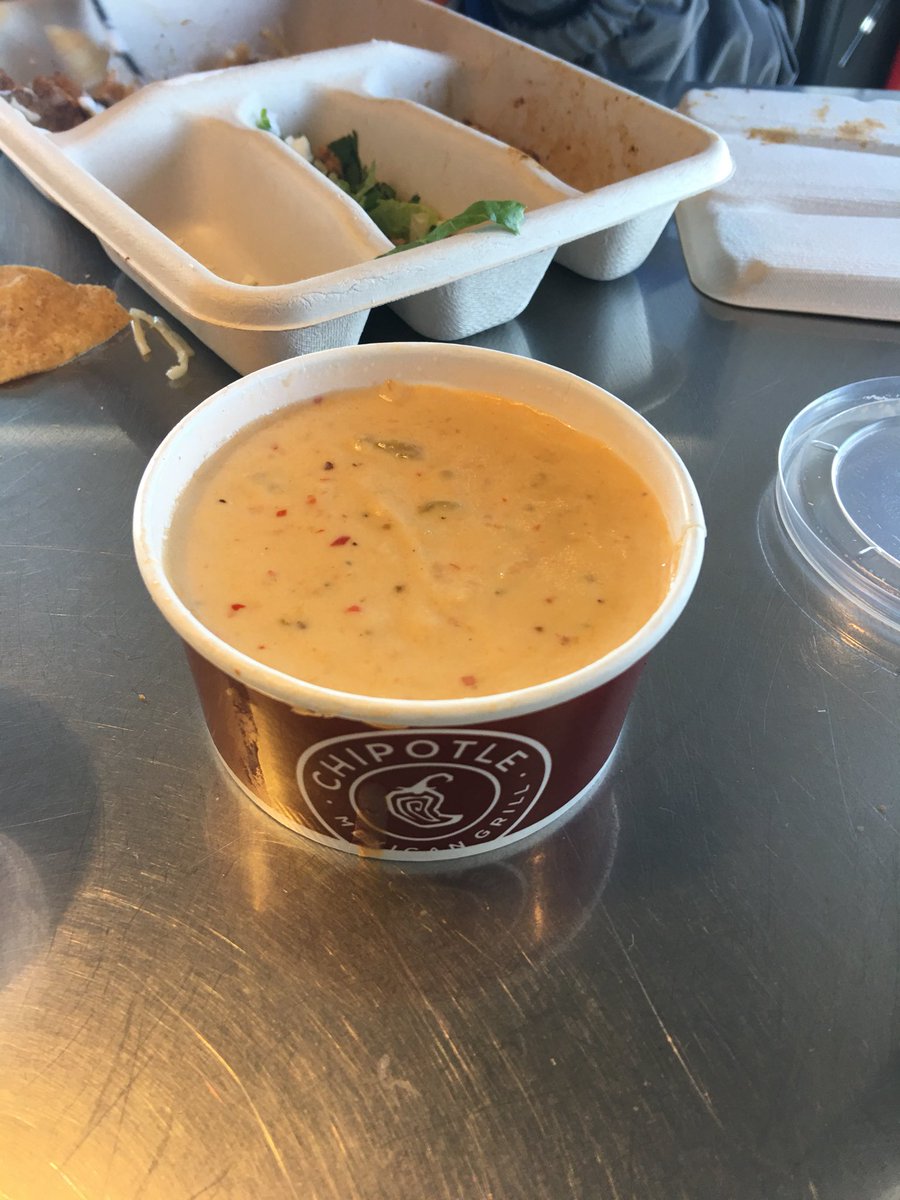 ItsAlly's tweet photo. #chipotlequeso No.  Just No. @ChipotleTweets https://t.co/Ne73pLztPi