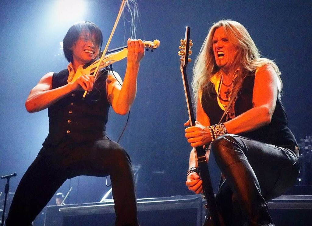 marieboscia's tweet photo. Get Ready to Rock the last wknd of 2017 @NationwideArena#Ohio with @HoekstraMagic #TSOTime #TSO2017 🎄🔥🎸💜🎼 https://t.co/1oogwoCJNN