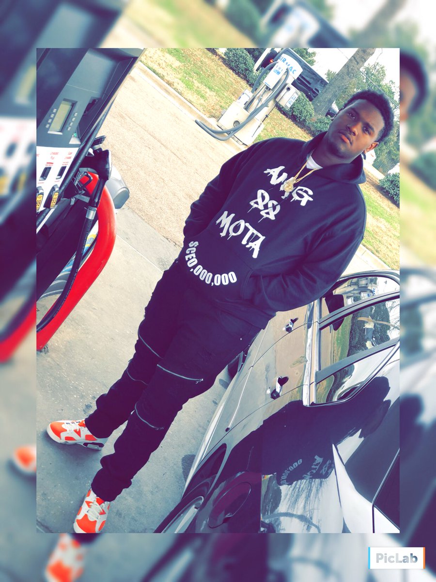 BigHomie_mt's tweet photo. Chasing the 💰💰💰 #AMG ✅ https://t.co/kq8joJWxnZ