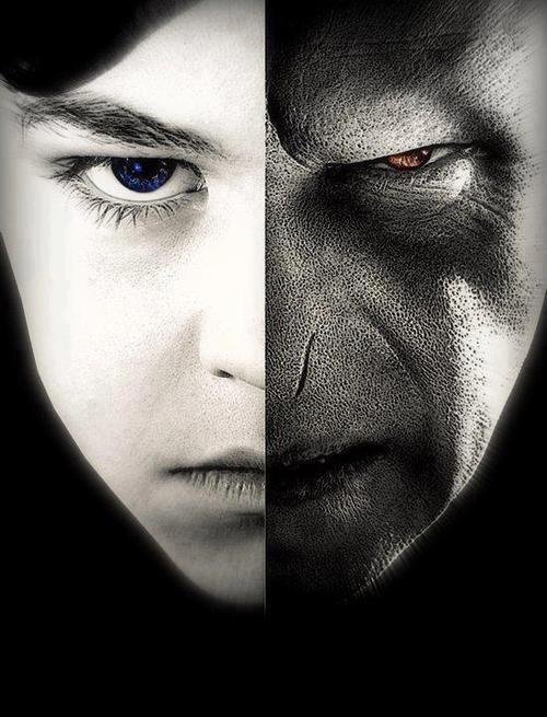 Tal día como hoy de 1926, venía al mundo Tom Marvolo Riddle, quien se convertiría en el mago tenebroso más poderoso. Fue considerado el alumno más talentoso que jamás había asistido a Hogwarts. De adulto, Lord Voldemort acabó formando un ejército enorme.