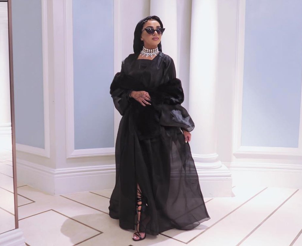 ModestroveLondon tweet media