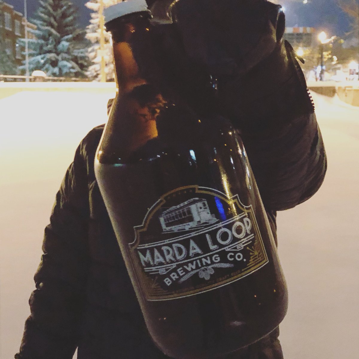 Mardaloopbrew's tweet image. Bundled up and ready to head out and give this cabin fever a break! Stay warm out there!
#itsreallycold #likesupercold #wewereonlyoutsideforaminute #aminutewasenough