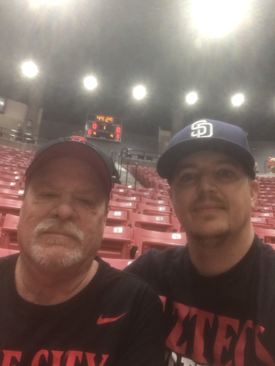 SDFan2378's tweet image. #AztecsMBB