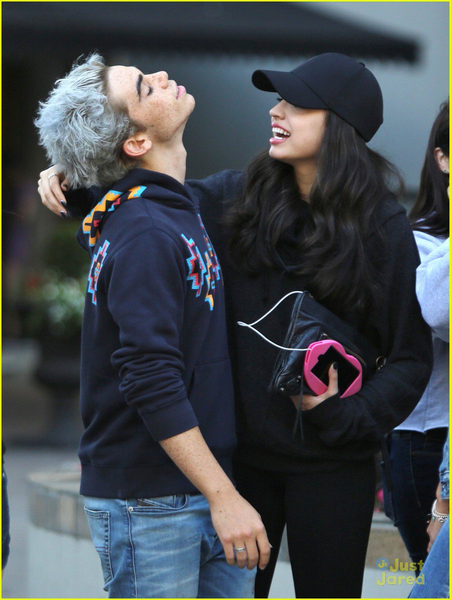 SxfiaCarsxn's tweet photo. ¡ATENCIÓN! Se busca:

—Cameron Boyce. 
—Pará OTP. 
—Qué sea activó. 
—Qué este dispuesto a dar mucho amor. 
—Pará mi solita. 

¿Rt pará ayudarme a encontrarlo? ¡Gracias! https://t.co/X0VydS7l4r