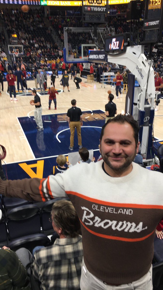 cleiscalling's tweet photo. @cavs @Browns @Indians Repping all y’all here in SLC #216 #ClevelandOverEverything https://t.co/YMscJDH1o0