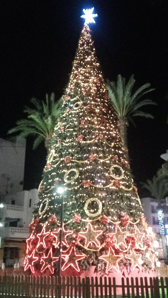 maria2torres's tweet photo. #Nadal
#SantAntoni
#ProjecteMut 
#Eivissa
#FentPoble https://t.co/8SoXcsVOTg