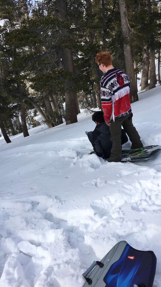 grunge_m0m's tweet photo. Snow day❄️🌨⛷ #hellyeaaaa #wagnerbirthday https://t.co/59MThZS7if