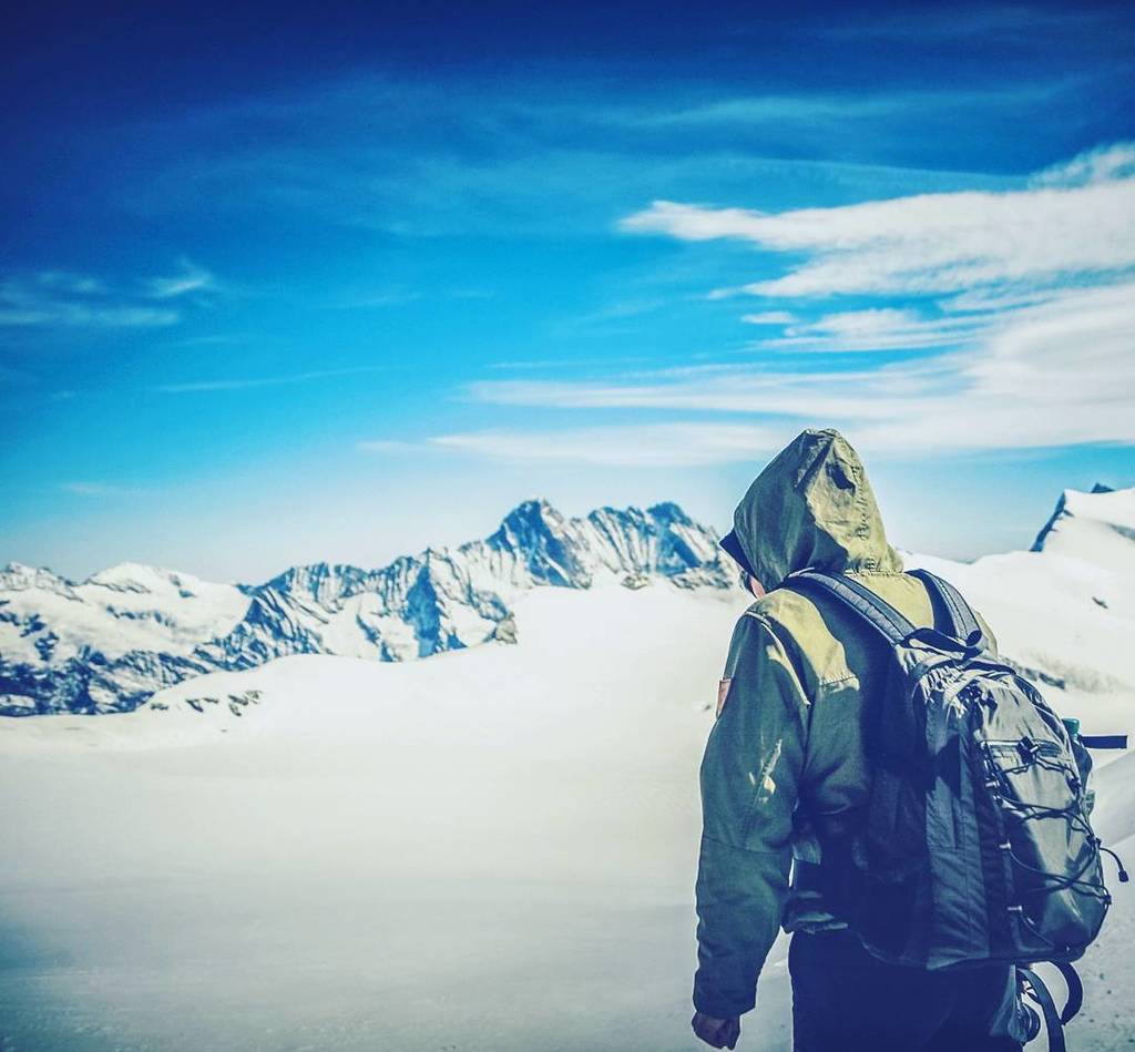 wearecampackers's tweet photo. #mountains #hiking #adventure #adventurephotographer #adventureawaits #solohiker #menwhohike #mountainmen #mountainman #mountainphotography #winter #winter2017 #travel #travelgram #travelphoto #backpacking #lightweightbackpacking #travellight #travel #na… https://t.co/udTxgxysYQ https://t.co/y0FJVRMB7M