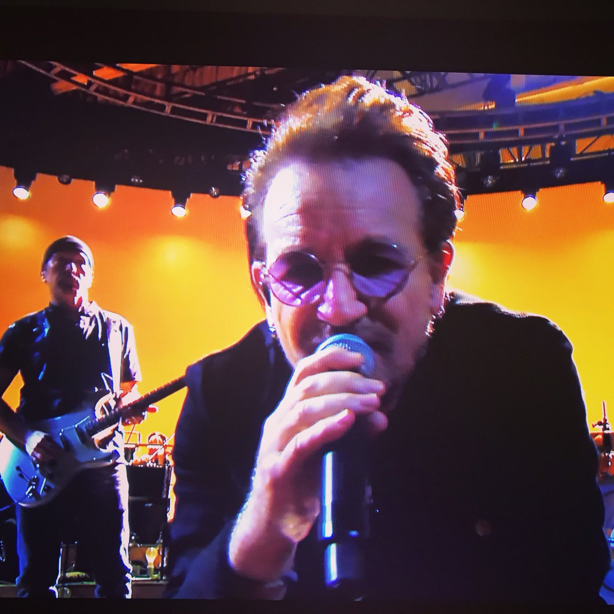 pioneer2thefall's tweet photo. If I had to listen to With Or Without You, and only that for the rest of my life ... I’d be pretty ok with that. #U2 #U2atthebbc #abbeyroad https://t.co/pMs6tNVEly