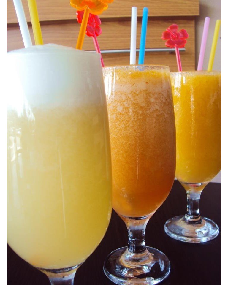Os sucos da Mezzö Café são lindos! Ideais para se refrescar e repor as energia... instagram.com/p/BdWC-mLFjyG