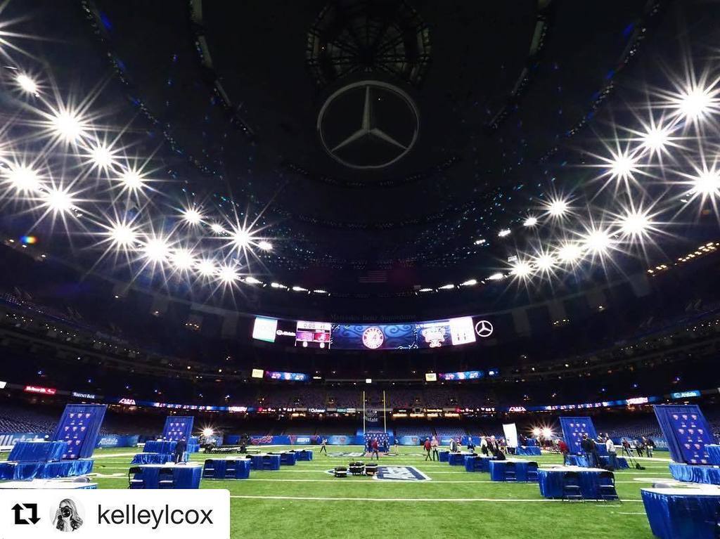 KLCfotos's tweet photo. #Repost @kelleylcox
・・・
Media Day, the calm before the storm
#SugarBowl #SugarBowlNOLA #NOLA #SugarSemi #CFBPlayoff #Alabama #RollTide #OutworkYesterday #AlabamaFBL #Clemson #ALLIN #ClemsonFB #SportsPhotographer #SportsPhotography #SportsShooter #M43Sports #GetOlympus #Olymp… https://t.co/NuwaQeLKS8