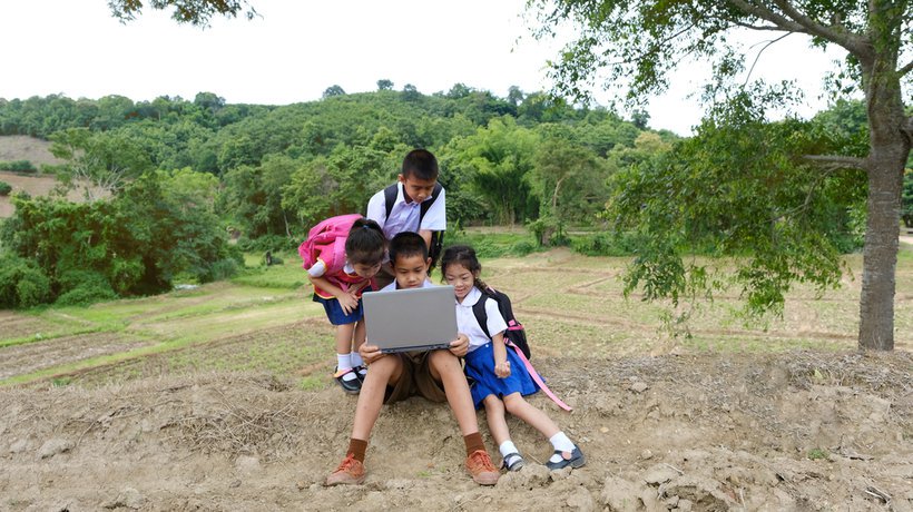 elearningfeeds's tweet photo. Educational Technology In Developing Countries: Are Developing Countries Ready For EdTech? https://t.co/zoanio8eQC #EducationalTechnology #EducationalTechnologyTools https://t.co/KEJUrmX0hW