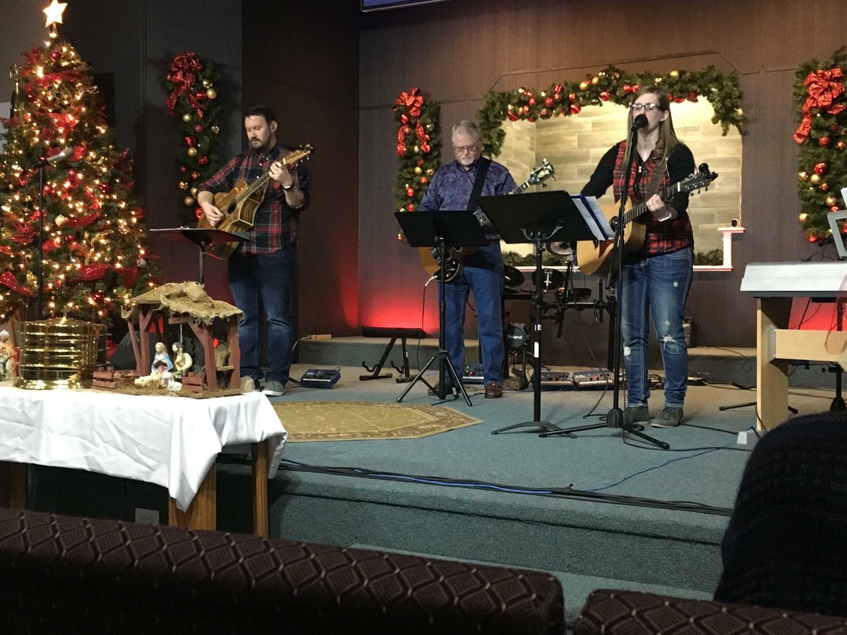 FirstPottsboro's tweet photo. We had such a powerful service for #ChristmasEveWorship last Sunday.
We hope you'll join us tomorrow at 10:45a for #NewYearsEveWorship!
#FirstPottsboro https://t.co/ZOnz0vaq8P