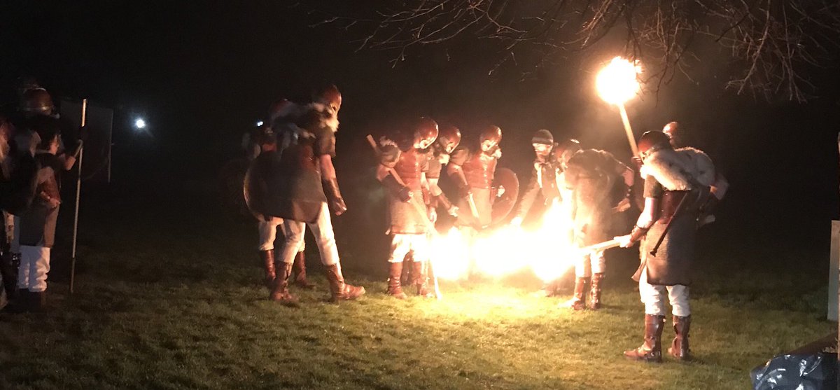 TriciaMos's tweet photo. Real #vikings ignite #uphellya #TorchlightProcession #braw #Edinburghhogmanay https://t.co/8SYnEBVjeJ