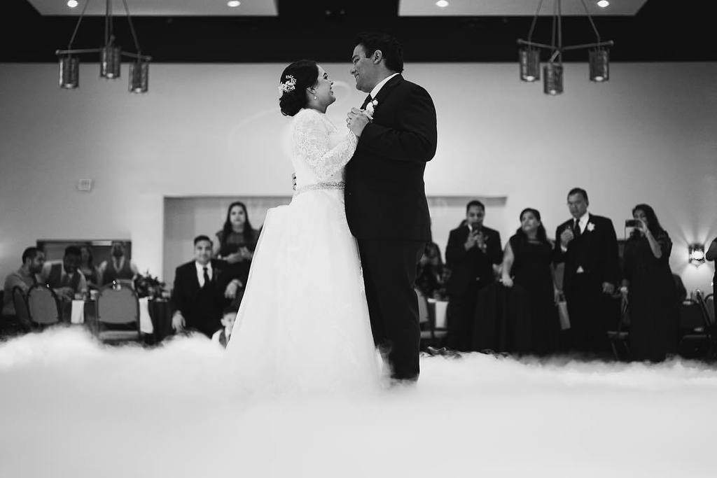 exposetheheart's tweet photo. I love the dry ice for the first dance. It was unique. Nice touch. .
.
.
.
.
#sanantonioweddingphotographer #sanantoniowedding #sanantonioweddings #sanantoniophotographer#loveauthentic #weddingphotographer #loveintentionally #thatsdarling #weddingphotogr… https://t.co/HSm807tGLn https://t.co/DXM2I9doXt