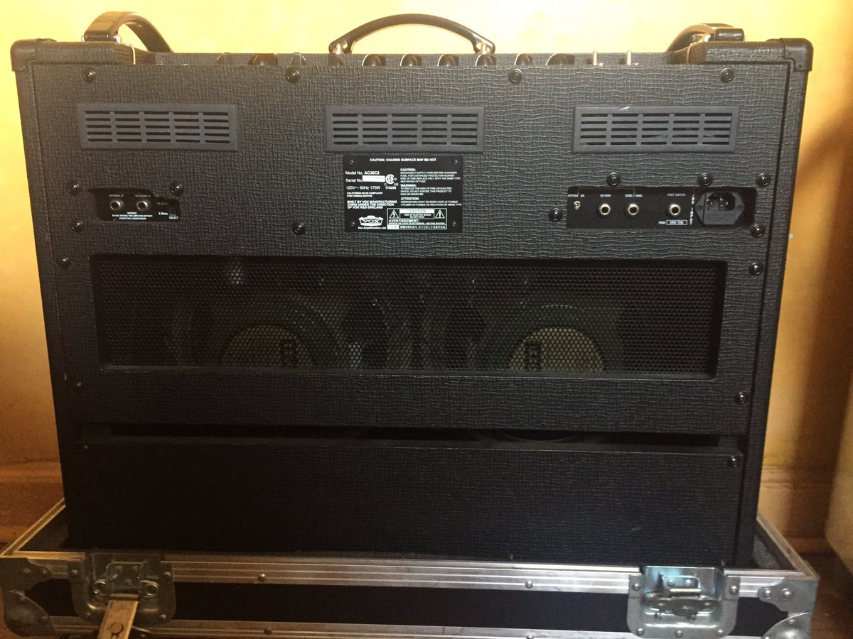 zacharypaterson's tweet photo. Selling my mint Vox AC30C2 &amp; custom road-case. This guy is the dream but it just doesn't see enough use anymore. $1200. DM for info. https://t.co/Ou6kxn5u7S