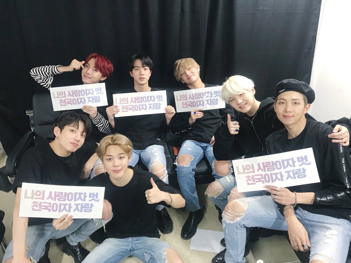 su_zuka109's tweet photo. 今年最後のタグします  🙌

来年(2018)もARMYでいる人RT

来年(2018)もARMYでいる人RT

来年(2018)もARMYでいる人RT

来年(2018)もARMYでいる人RT

#いいねしたらフォローする
#ARMYスルー禁止 
#グクよりのall #사랑해요
#ARMYさんRTお願いします 
#2018年もよろしく https://t.co/JZjRgVkYxX