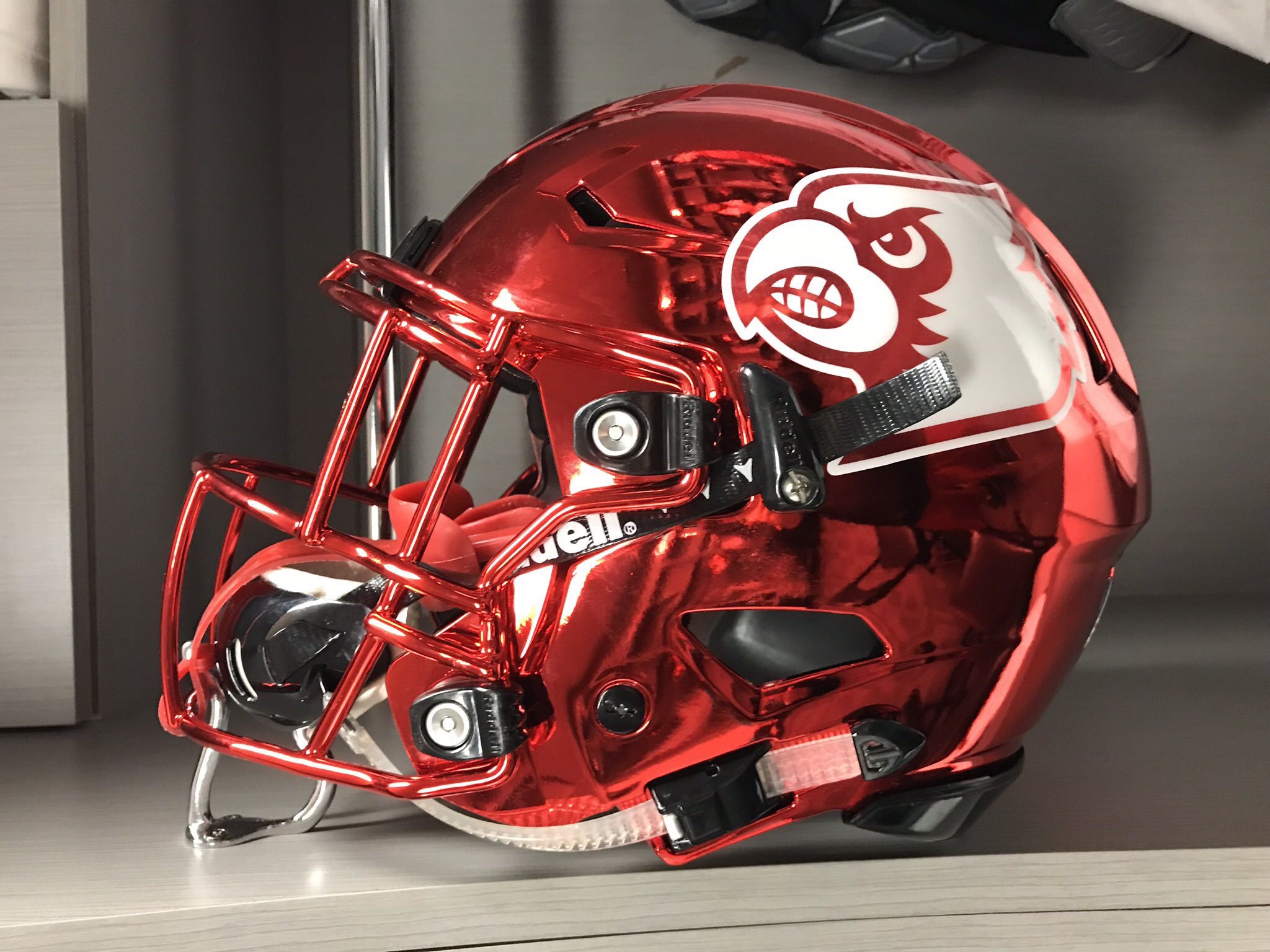 Chrome red helmet 2025